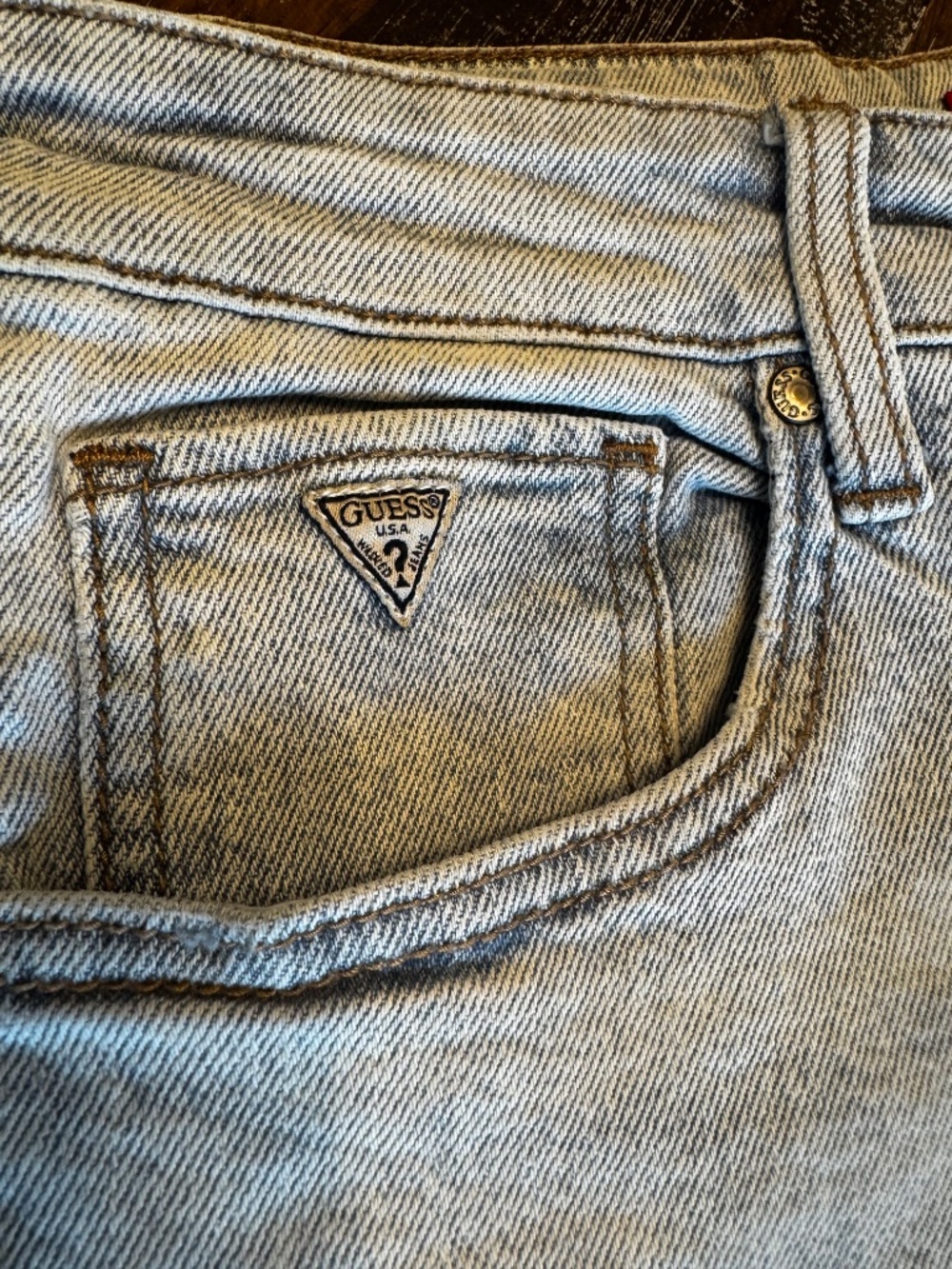 GUESS Los Angeles Light Wash Straight Leg Jeans Women’s Size 29 Distressed - Picture 2 of 12